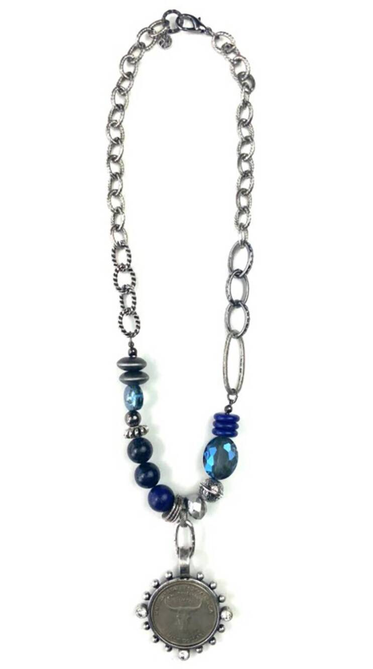NEW LEGEND OR LIES women's half dollar steer head pendant necklace in blue/silve